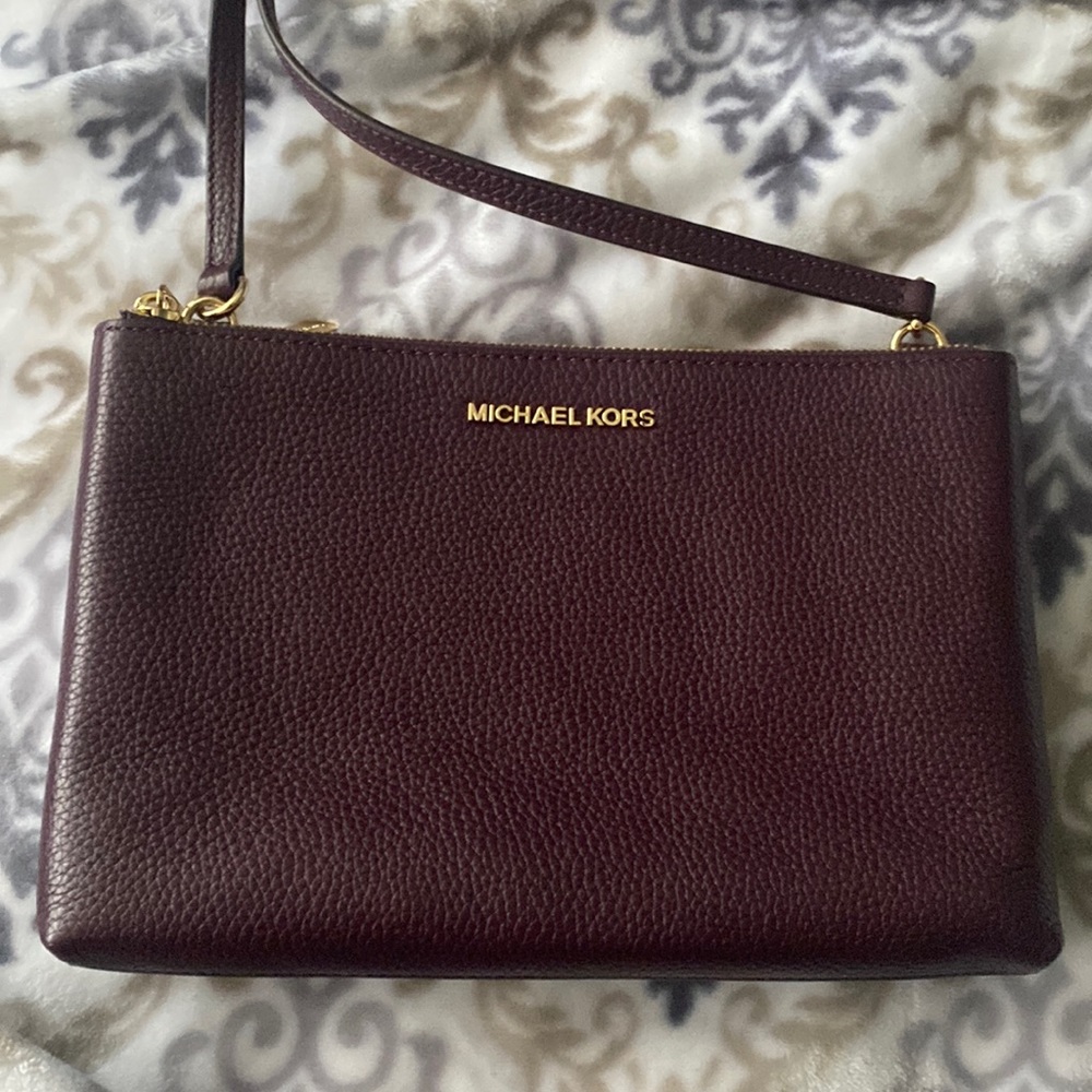 MK Jet Set Travel Double Gusset Crossbody